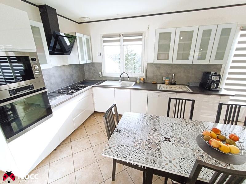 Maison - 102 m² - 5 pièces