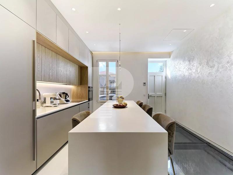 Maison de ville - 105 m² - 4 pièces