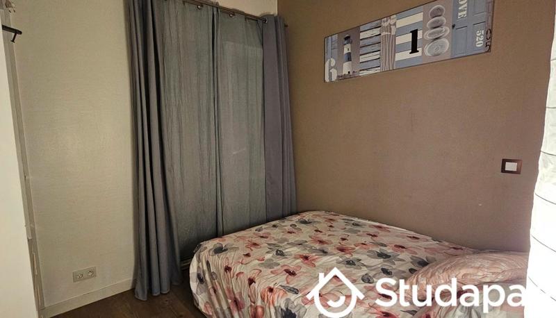 Chambre - 8 m² - 1 pièce