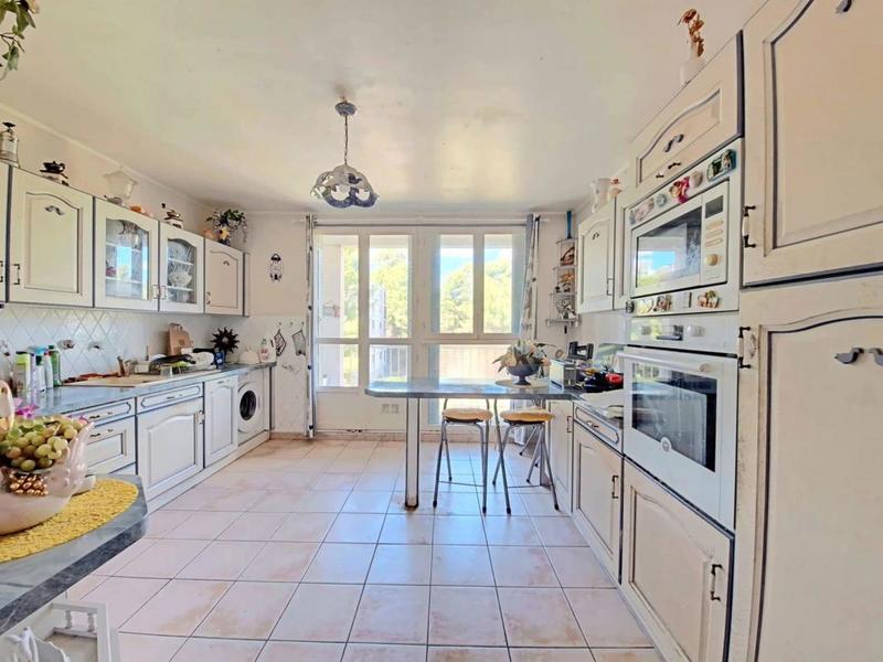 Appartement - 84 m² - 3 pièces