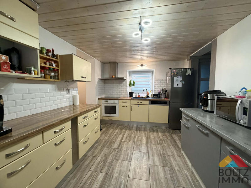 Maison - 111 m² - 4 pièces