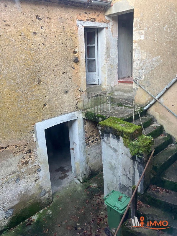 Maison - 220 m² - 9 pièces