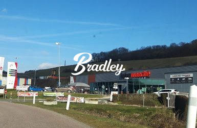 Local commercial - 5 000 m²