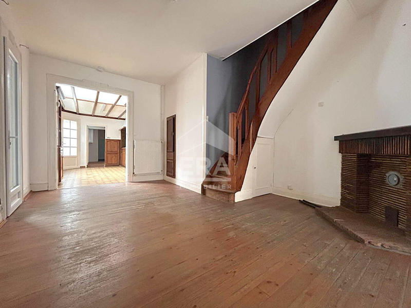 Maison - 97 m² - 6 pièces