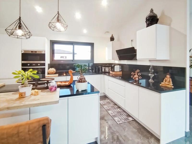 Maison - 148 m² - 5 pièces