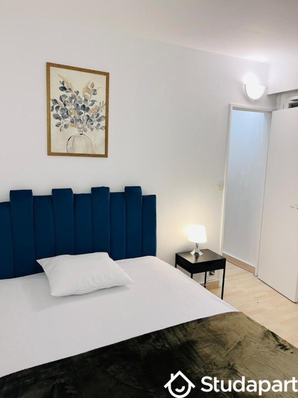 Chambre - 12 m² - 1 pièce