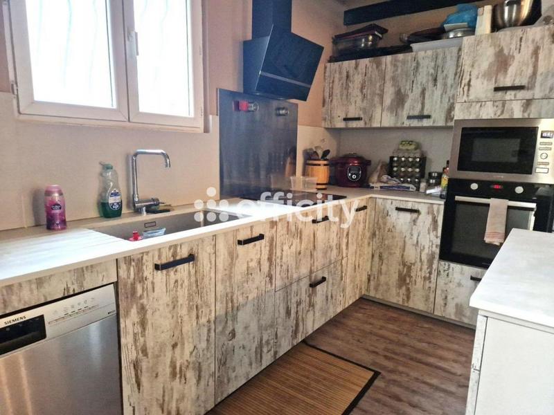 Maison - 123 m² - 6 pièces