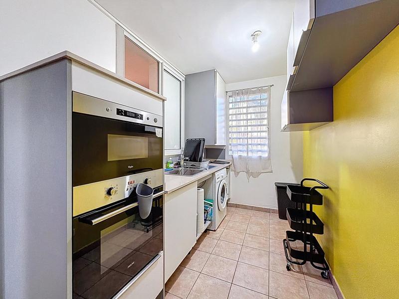 Appartement - 77 m² - 4 pièces