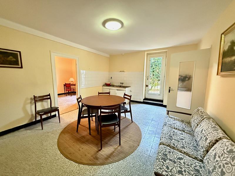 Maison - 360 m² - 10 pièces