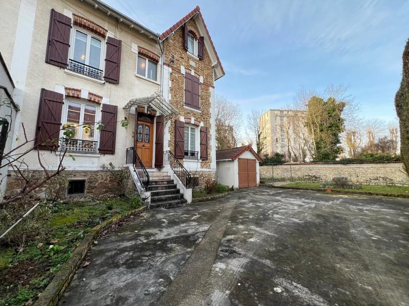 Maison - 80 m² - 5 pièces