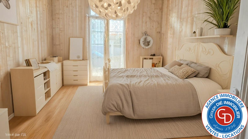 Maison - 93 m² - 5 pièces