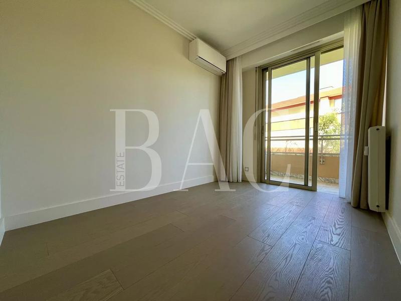 Appartement - 153 m² - 4 pièces
