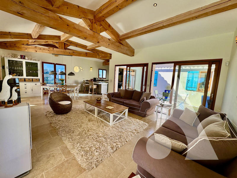 Maison - 146 m² - 5 pièces