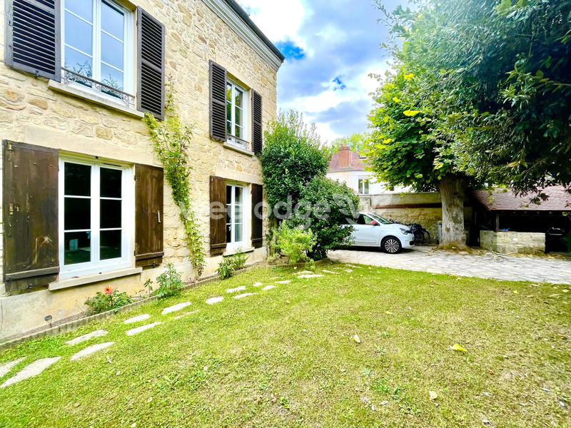 Maison ancienne - 150 m² - 7 pièces