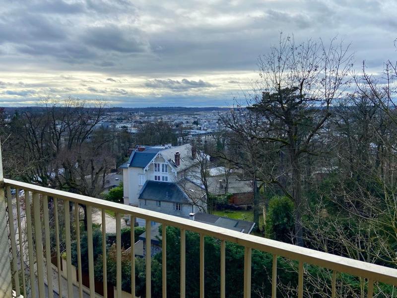 Appartement - 99 m² - 4 pièces