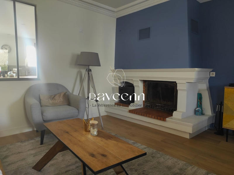 Maison traditionnelle - 163 m² - 6 pièces