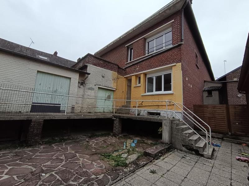 Maison - 85 m² - 5 pièces