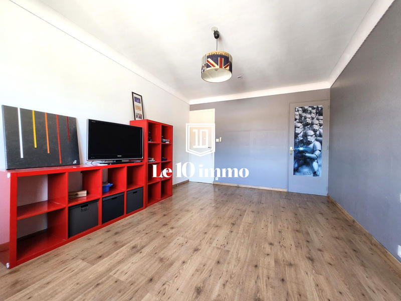 Maison - 171 m² - 8 pièces