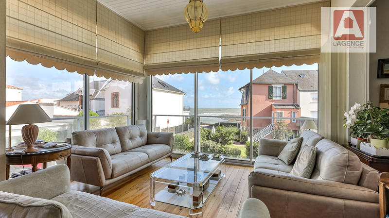 Maison - 178 m² - 8 pièces