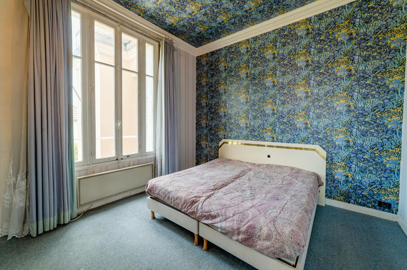 Maison - 342 m² - 8 pièces