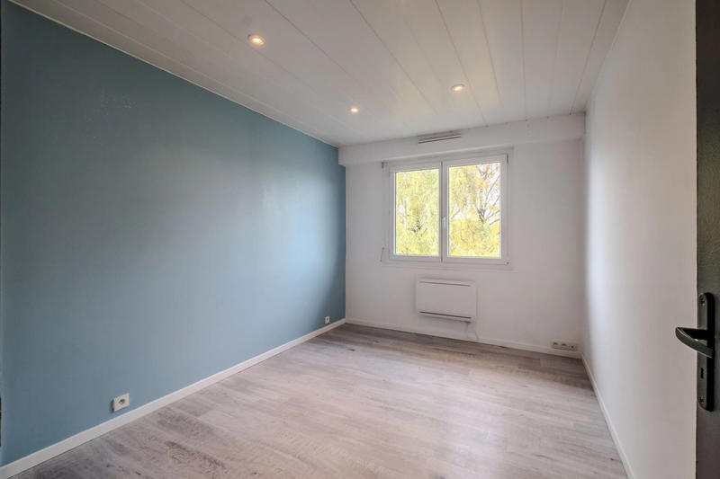 Appartement - 84 m² - 4 pièces