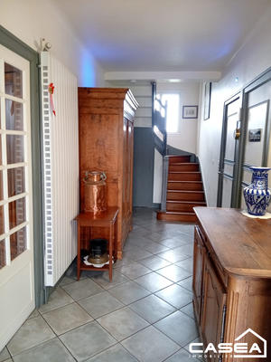 Maison - 160 m² - 8 pièces