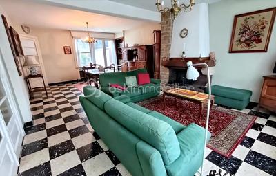 Maison traditionnelle - 107 m² - 4 pièces