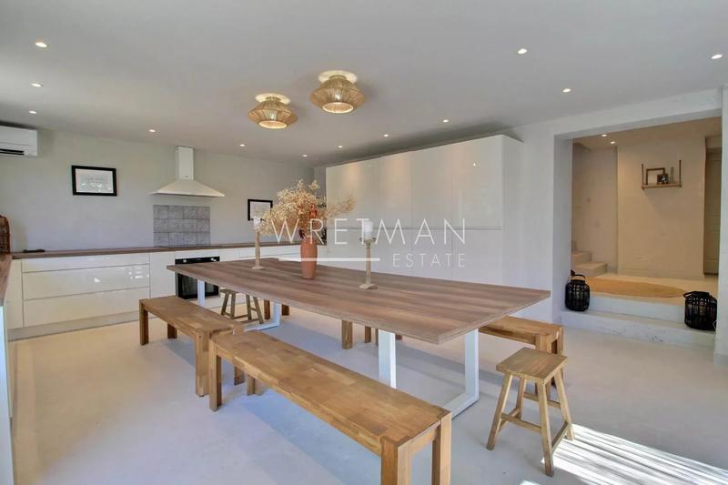 Villa - 192 m² - 6 pièces