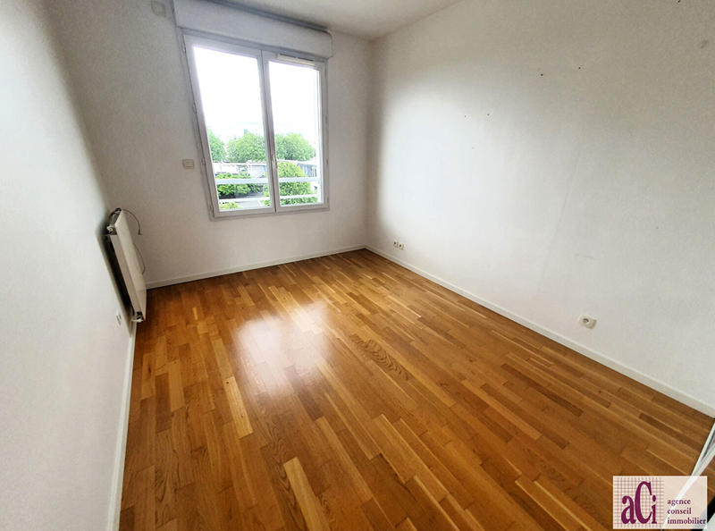 Appartement - 99 m² - 5 pièces