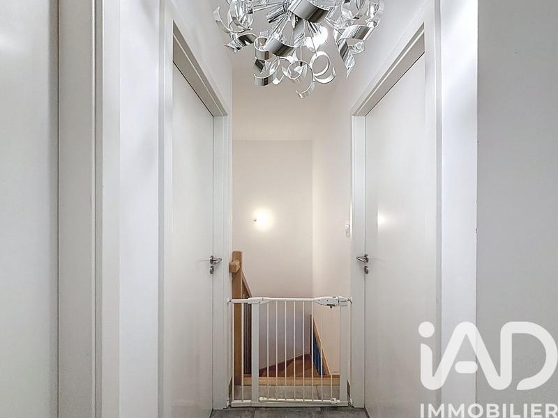 Maison - 92 m² - 5 pièces