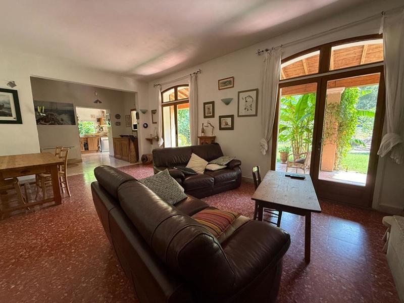 Maison - 170 m² - 6 pièces