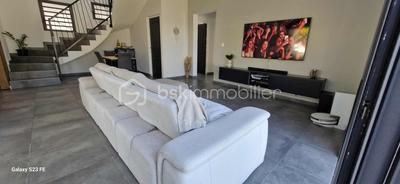 Maison - 113 m² - 4 pièces