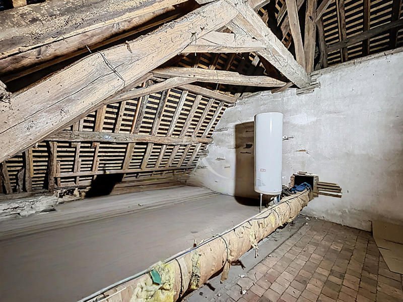 Maison - 213 m² - 8 pièces