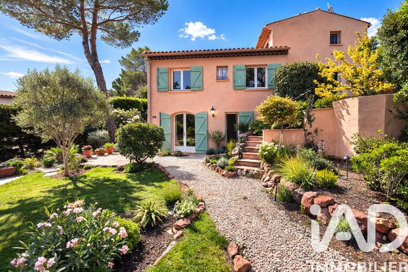 Maison - 193 m² - 5 pièces