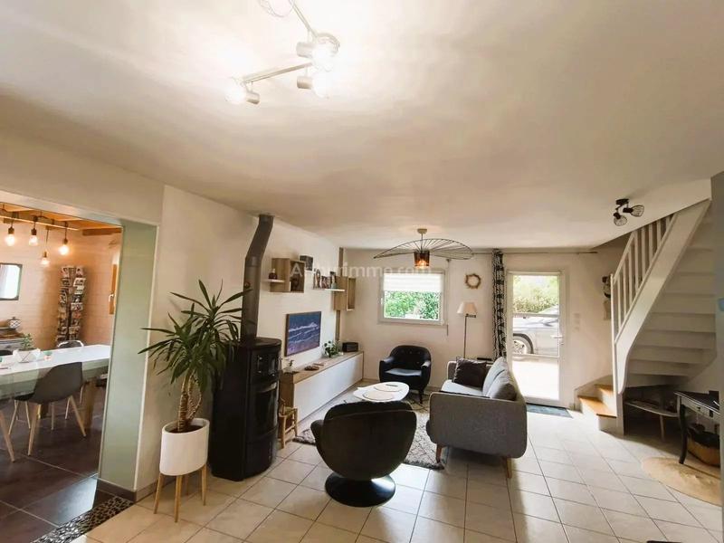 Maison - 123 m² - 6 pièces