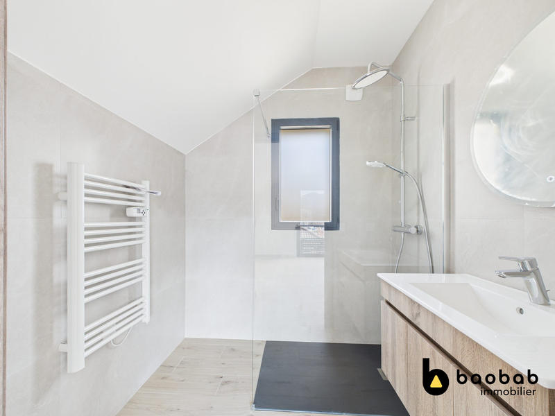 Maison - 106 m² - 4 pièces