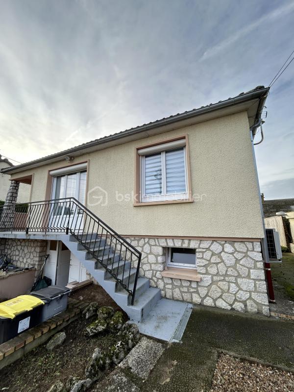 Maison traditionnelle - 65 m² - 4 pièces