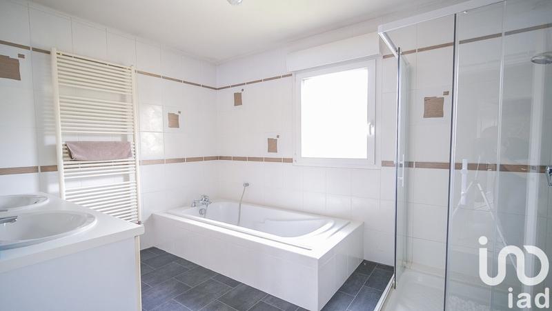 Maison - 190 m² - 7 pièces