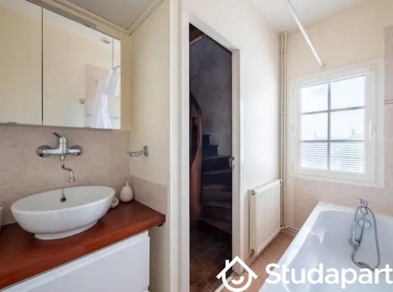 Chambre - 12 m² - 1 pièce