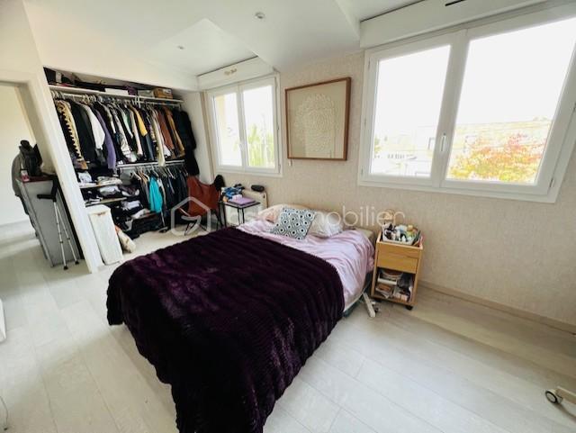 Maison - 160 m² - 5 pièces