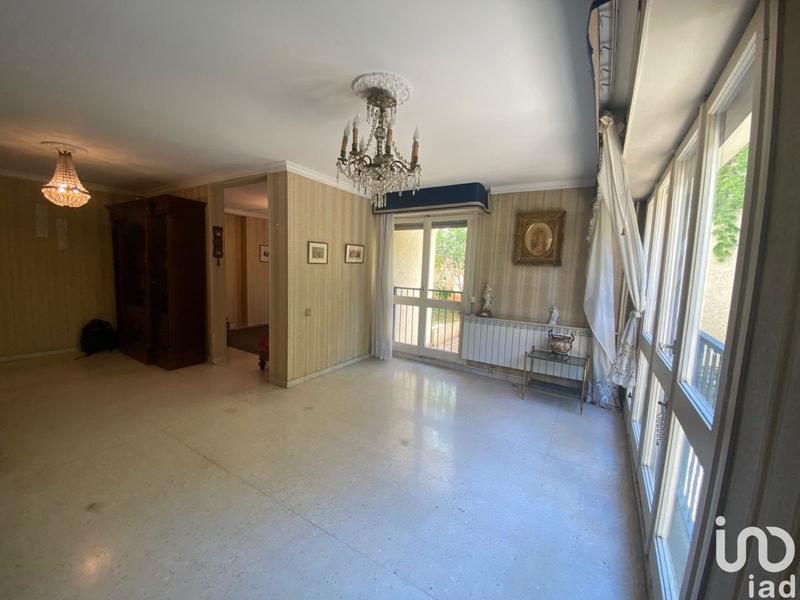 Appartement - 120 m² - 5 pièces