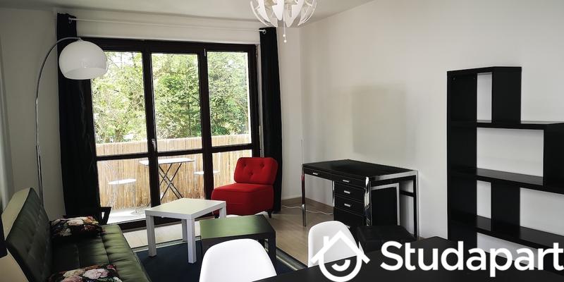 Chambre - 13 m² - 1 pièce