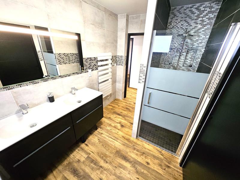 Maison contemporaine - 142 m² - 6 pièces