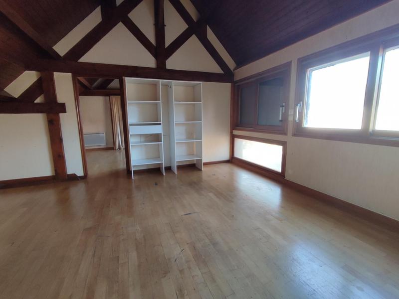 Appartement - 114 m² - 6 pièces