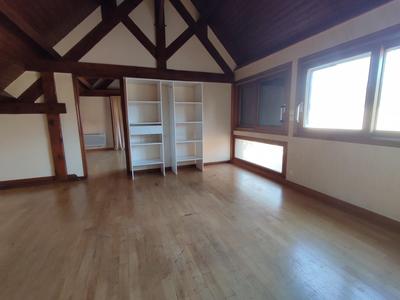 Appartement - 114 m² - 6 pièces