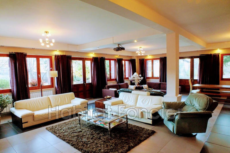 Demeure - 560 m² - 20 pièces