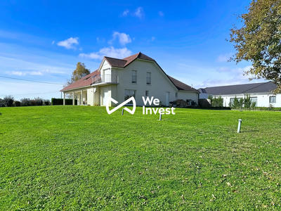 Maison - 253 m² - 8 pièces