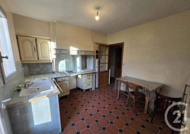 Maison - 140 m² - 7 pièces