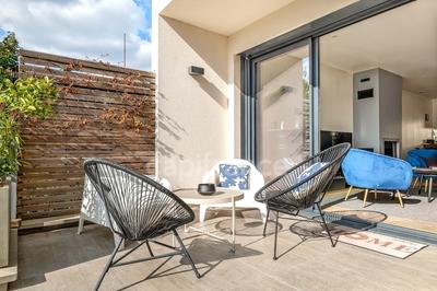 Maison - 215 m² - 6 pièces