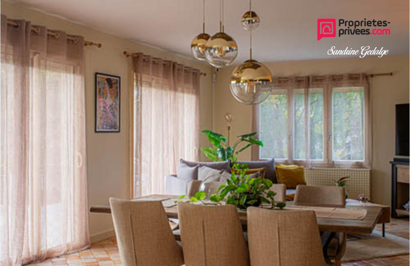 Maison - 185 m² - 7 pièces